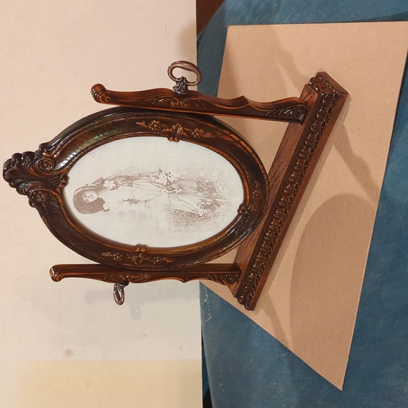 Picture frame - Picture 3 of 6